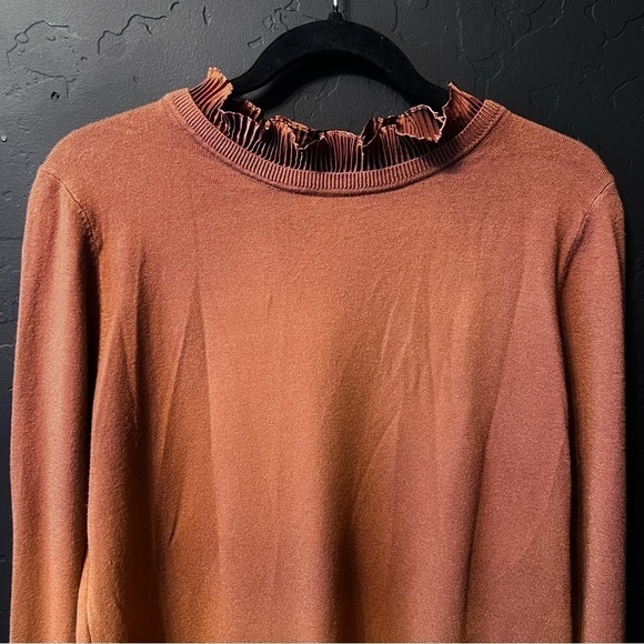Sioni Milano Brown Sweater with Ruffle Collar Size:L great condition - Picture 4 of 8